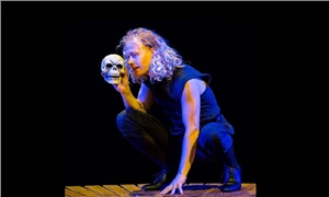 Linkki tapahtumaan Hamlet – by William Shakespeare